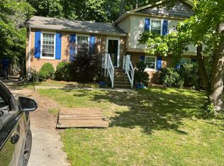 528 Drolmond Dr, Raleigh, NC 27615