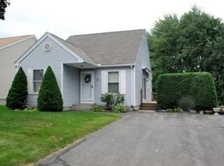 2 Alvord Pl, South Hadley, MA 01075