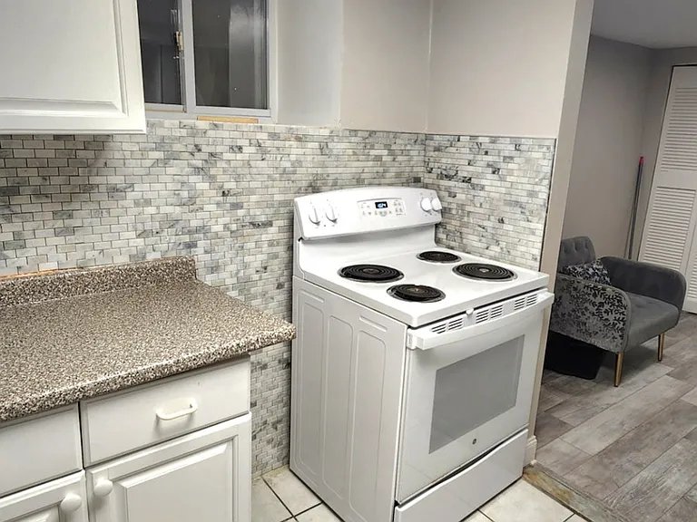 89 N Malcolm St #1 — Photo 11