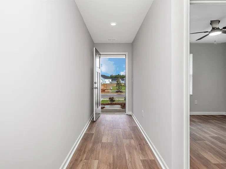 1239 English Oaks — Photo 5