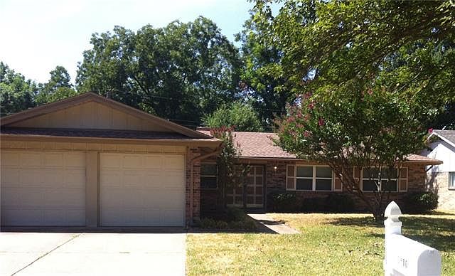 1st image of 2610 Hollywood Dr