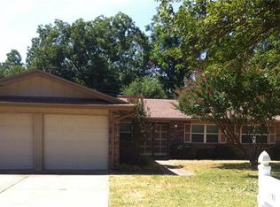 2610 Hollywood Dr, Arlington, TX 76013