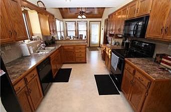 5th image of 3122 S Bryn Mawr Dr