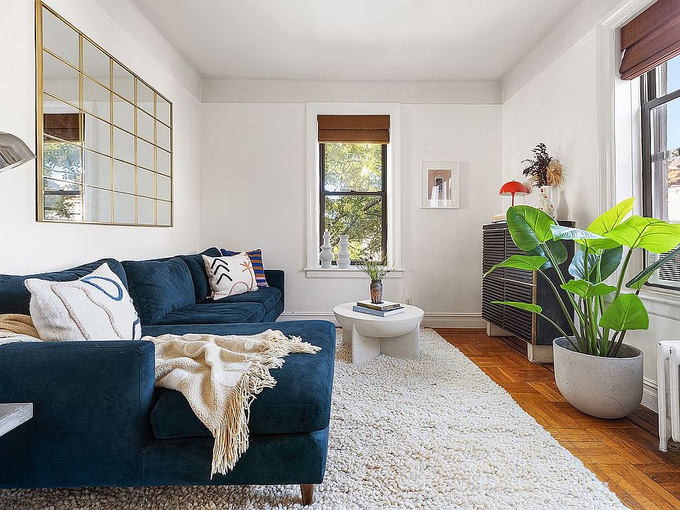 1st image of 333 4th St APT 6D