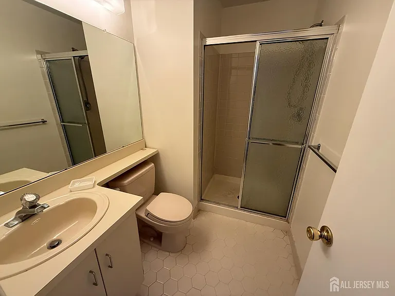 207 Darwin Ln — Photo 15