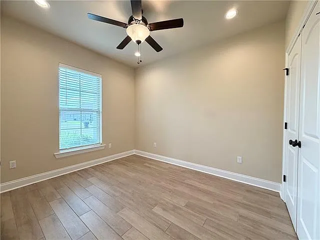204 Cypress Bnd — Photo 17