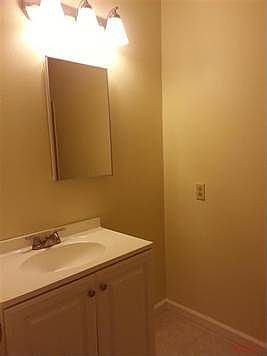4th image of 1919 Teakwood Dr