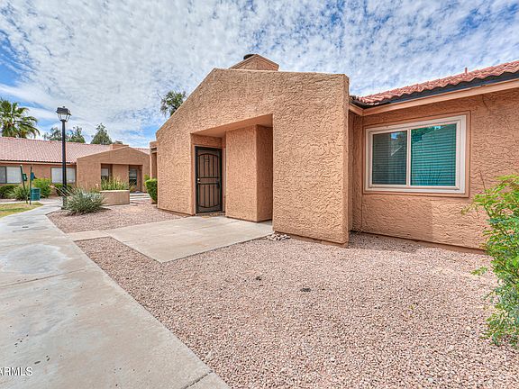 4th image of 3511 E BASELINE Road #1004
