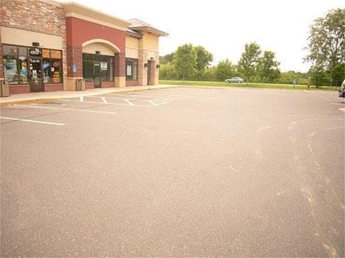 4th image of 4869 208th St N Ste 106