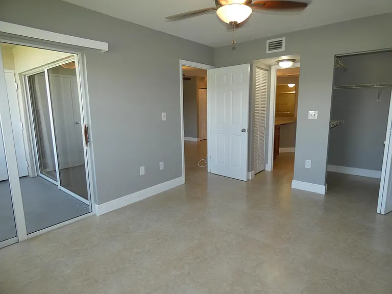 2841 N Oakland Forest Dr #207-1 — Photo 19
