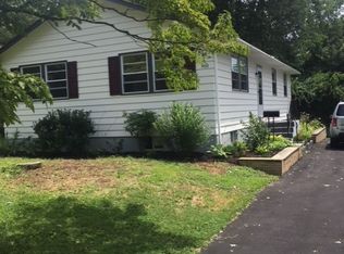 910 Campbell Ln, Wyndmoor, PA 19038