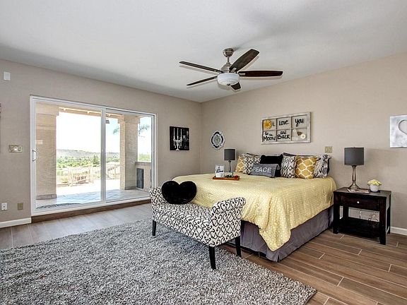 2nd image of 1116 E Braeburn Dr