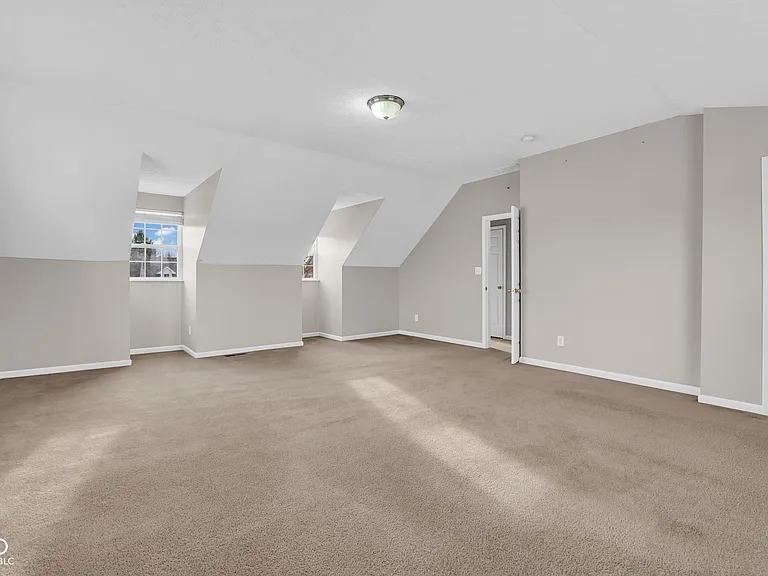 14502 Baldwin Ln — Photo 32