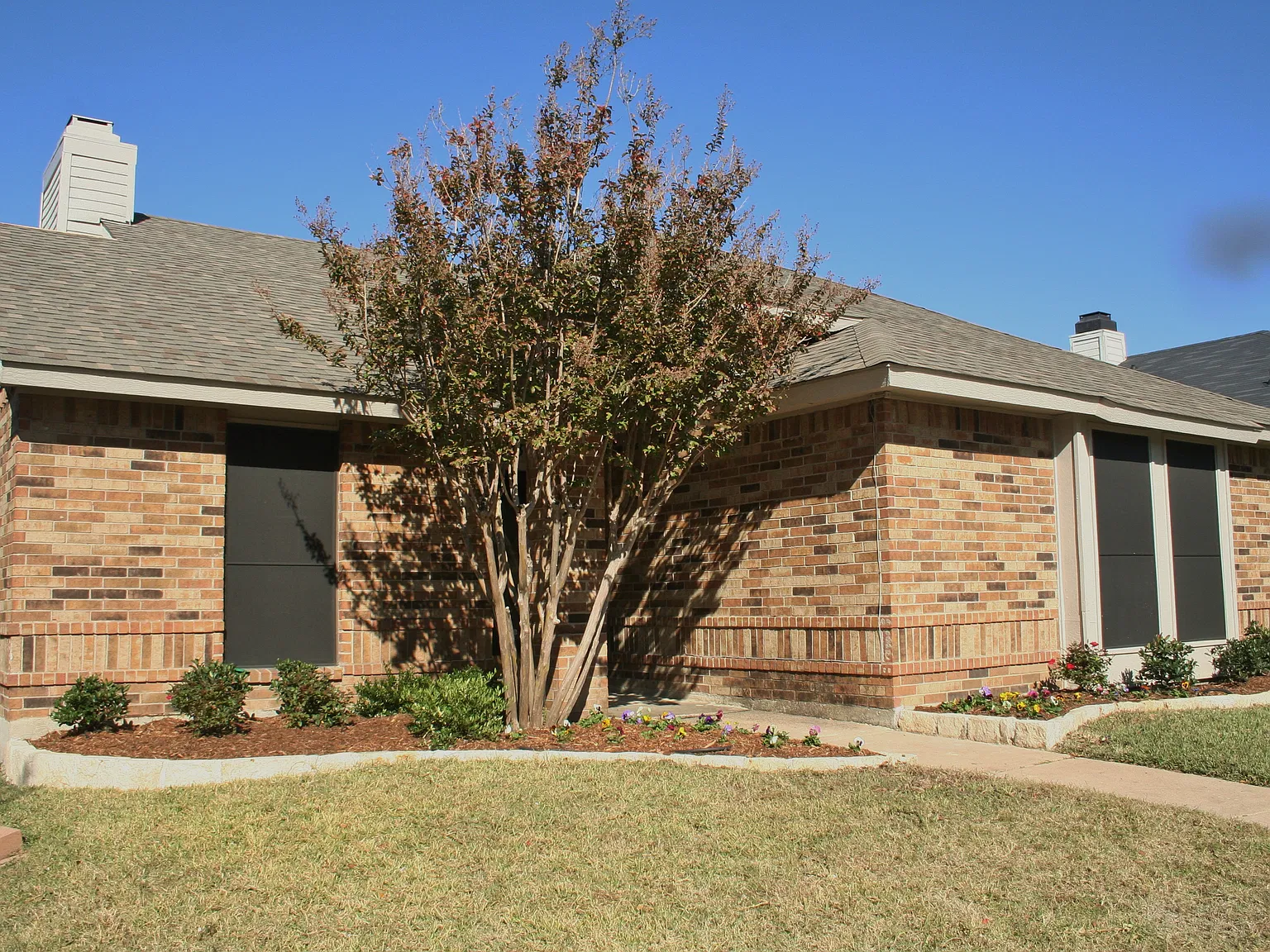 3 bed, 1444 sqft, $2,495 — Photo 1