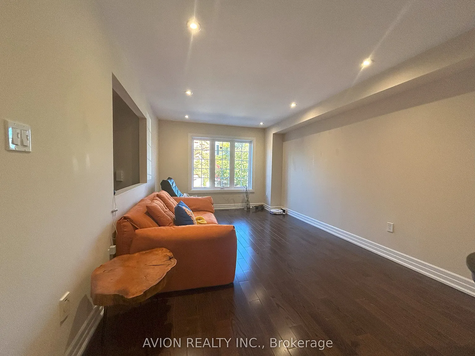 3 bed, $3,400 — Photo 3
