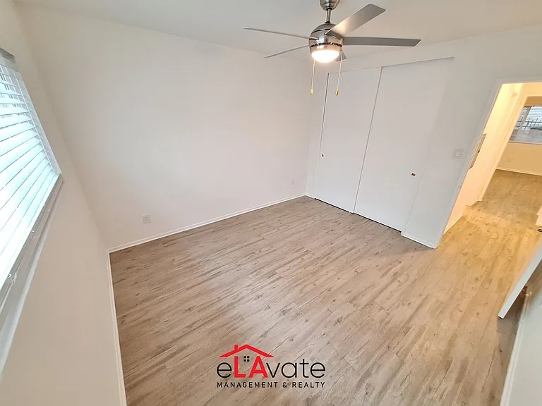 12625 Pacific Ave #4 — Photo 10