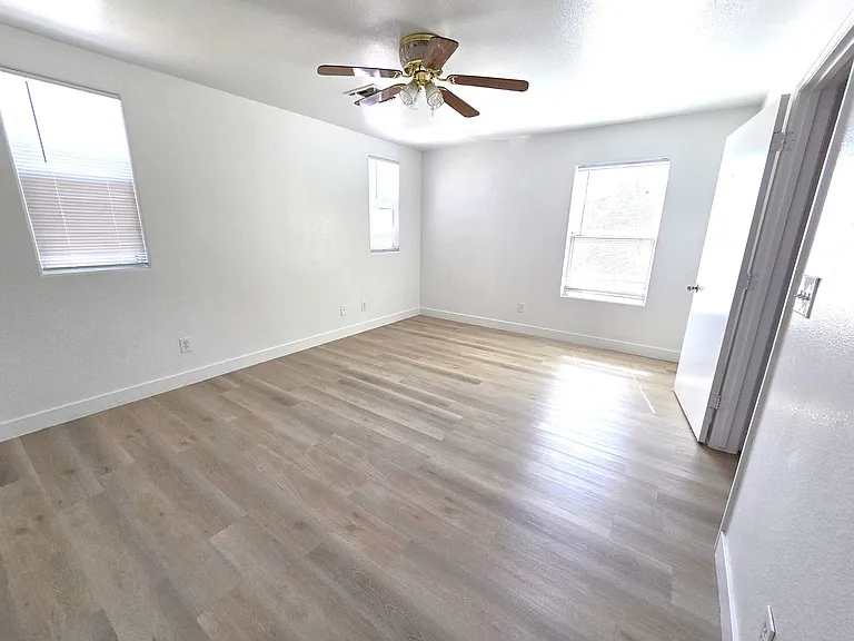 5034 Aesop Ave — Photo 10