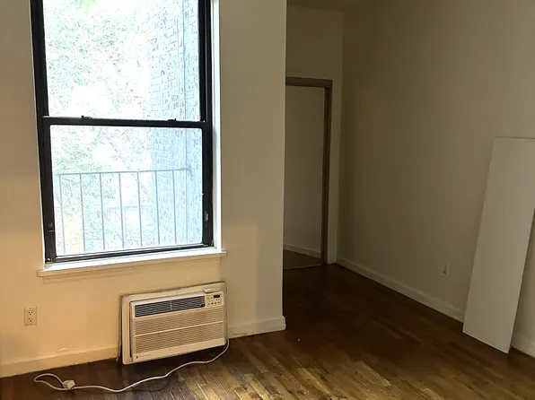 520 East 88th Street image 5 of 7