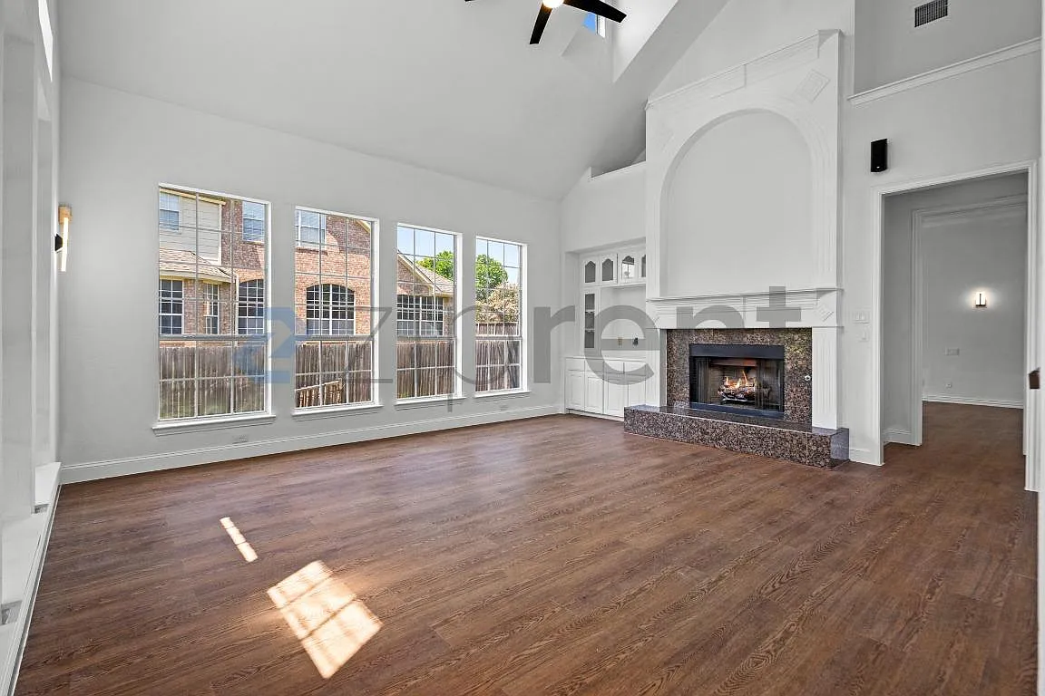 5 bed, 3609 sqft, $3,195 — Photo 1