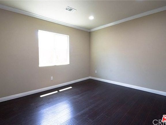 5th image of 1048 W 102nd St