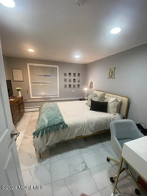 3 bed, 3.5 bath, 1982 sqft, $3,750 — Photo 3
