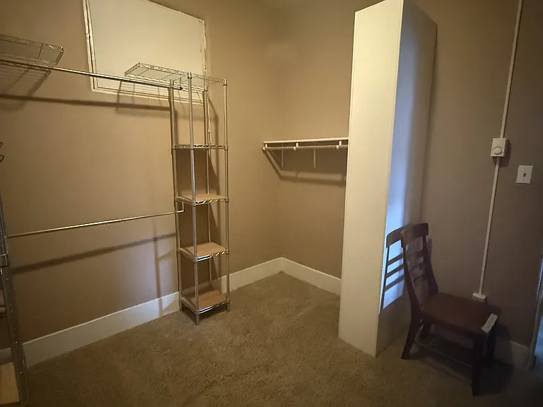 11 1/2 2nd St SE #6 — Photo 6