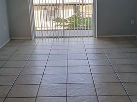 Conway Club Apartments