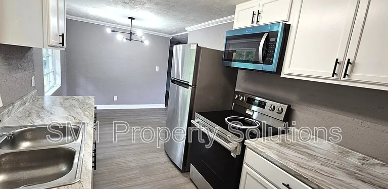 1001 Burton Ave — Photo 7