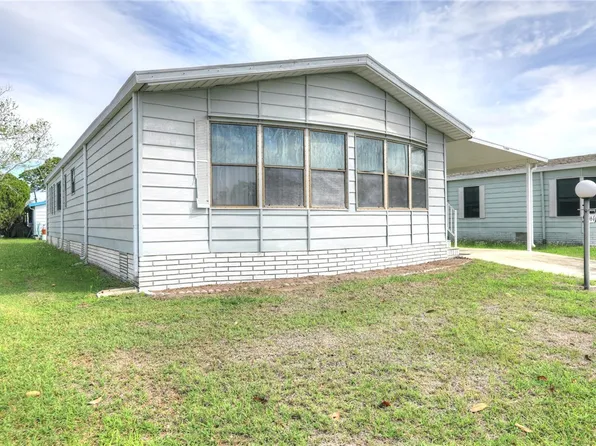 1064 Manila Dr, Barefoot Bay, FL 32976