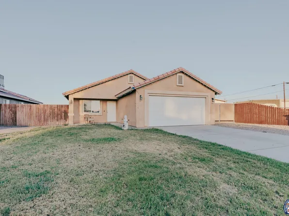 142 Norman Ct, Brawley, CA 92227