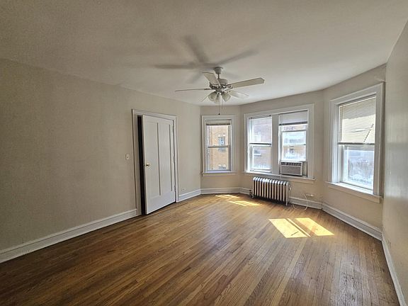 3rd image of 5033 N Springfield Ave APT 2