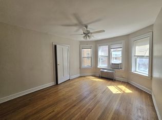 5030 N Springfield Ave APT 2W, Chicago, IL 60625