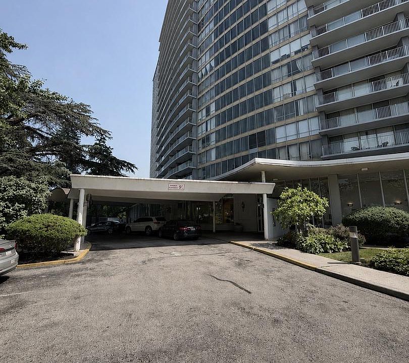 1st image of 3900 Ford Rd APT 3G