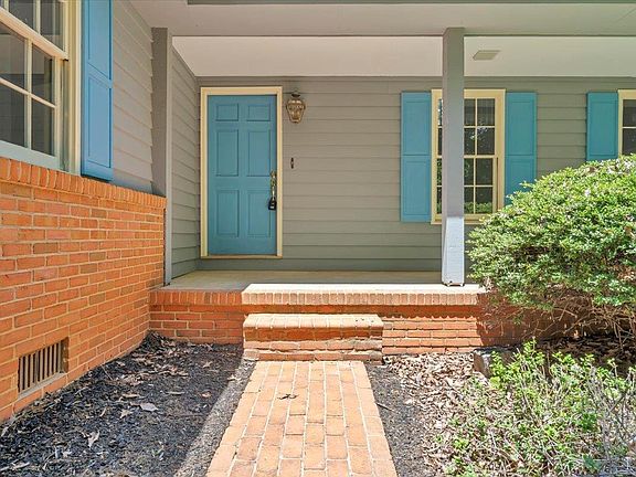 3rd image of 417 Stonebridge Dr