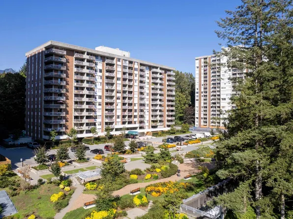 2012 Fullerton Ave #202, North Vancouver, BC V7P 3E3