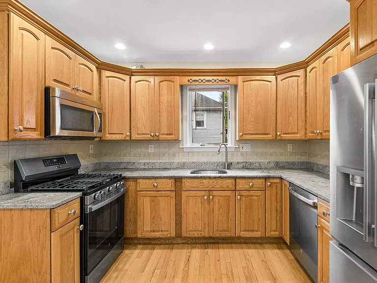 46 Beaver St #46 — Photo 1