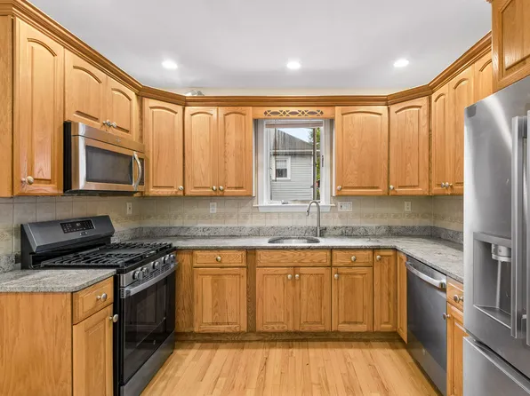 46 Beaver St #46, Waltham, MA 02453