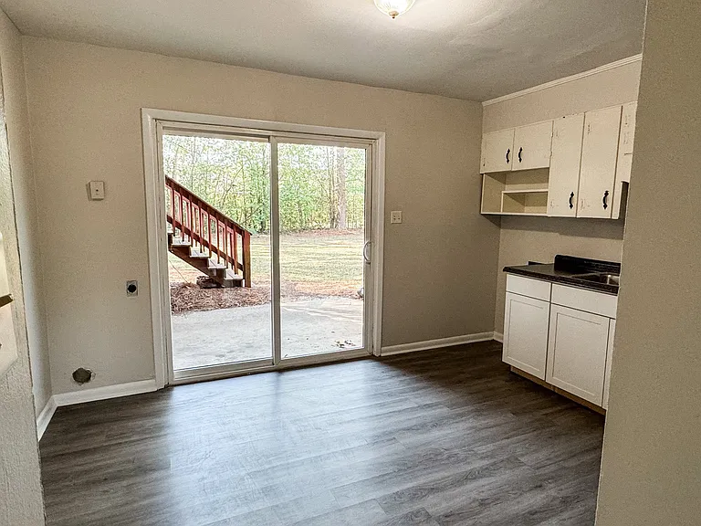 1802 Kings Chapel Rd #2 — Photo 7