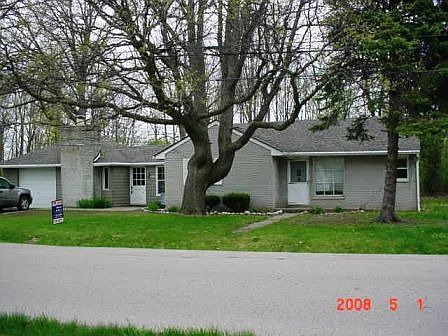 1st image of 445 Colebrook Dr