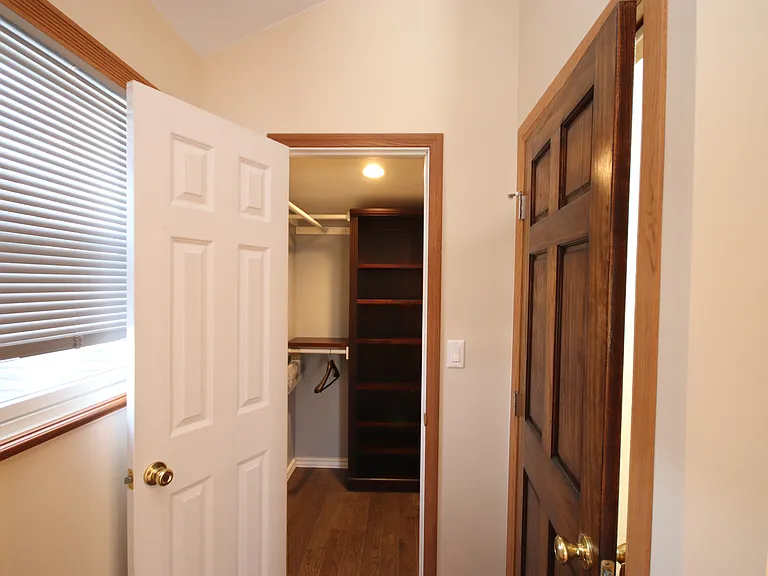21 Silber Ave — Photo 12