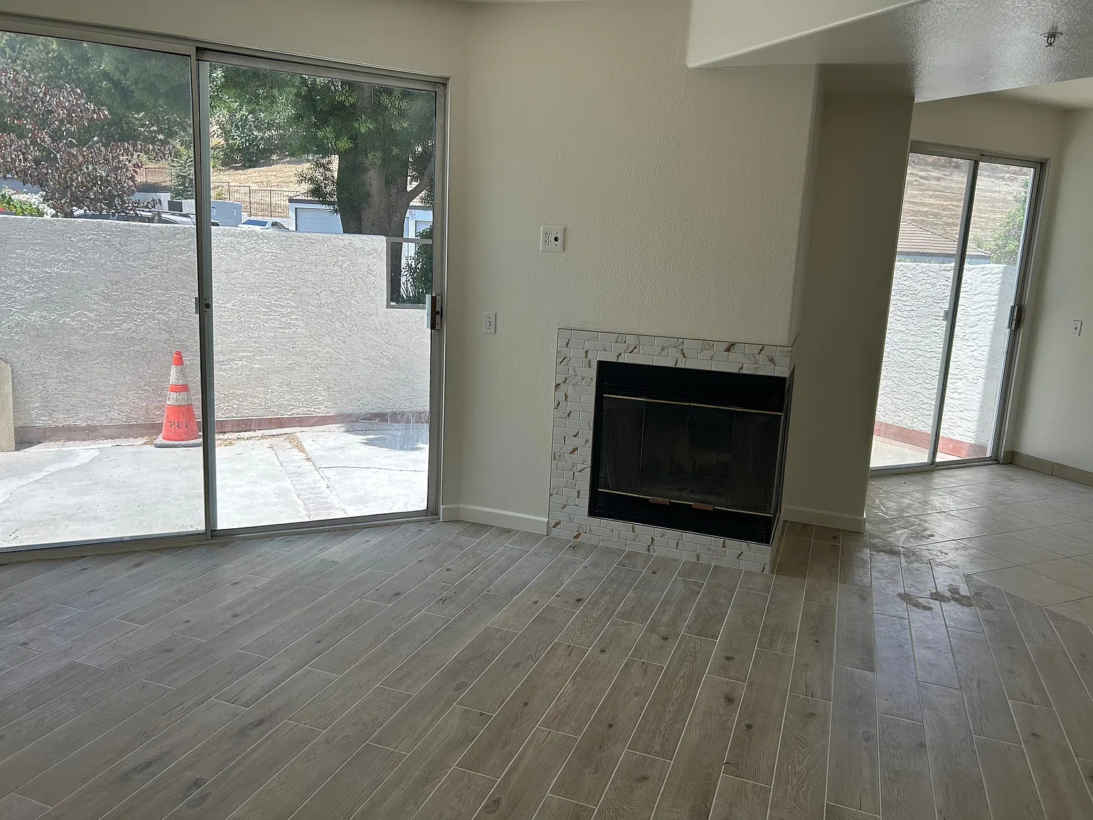 2 bed, 2.5 bath, 1100 sqft, $2,995 — Photo 4