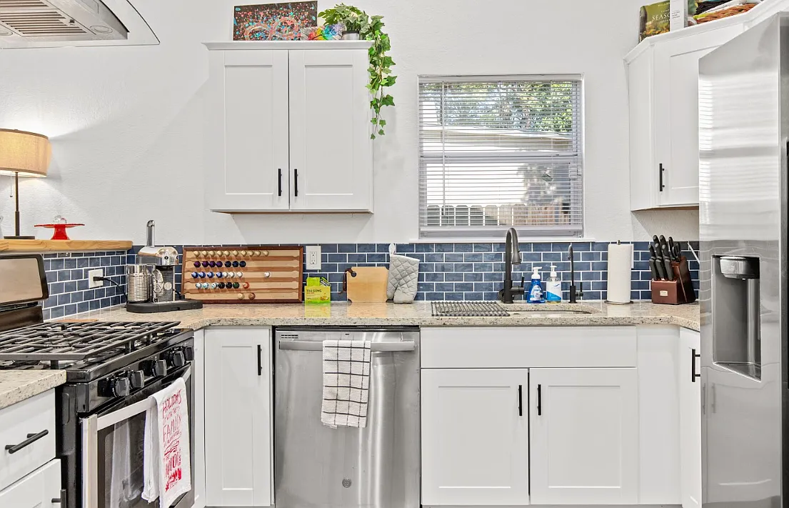 3 bed, $4,500 — Photo 3