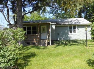 17946 Hoder Rd, New Buffalo, MI 49117