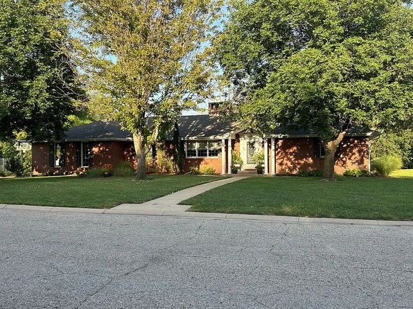 12 Circle Dr, Beloit, KS 67420