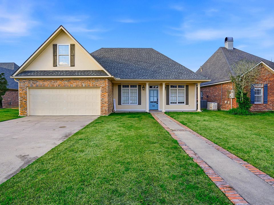1st image of 108 Vestige Cir
