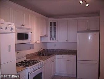 3rd image of 3705 S George Mason Dr APT 2206S