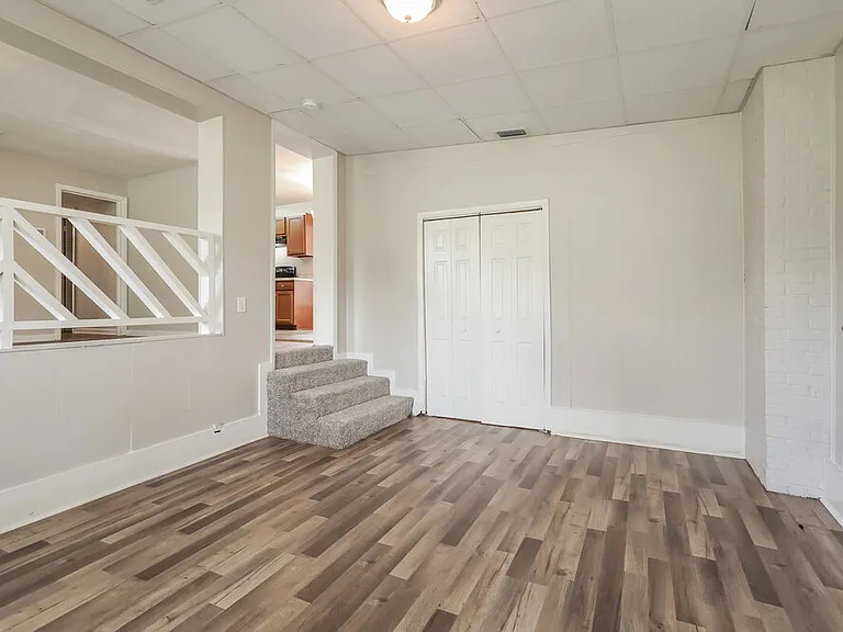 6511 Burgundy Rd S — Photo 8