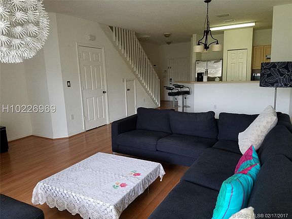 3rd image of 6455 Catalina Ln #1