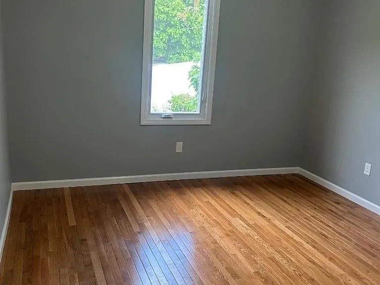 59 Campfield St #2R — Photo 3