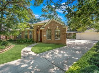 2 Leaf Spring Pl, Spring, TX 77382